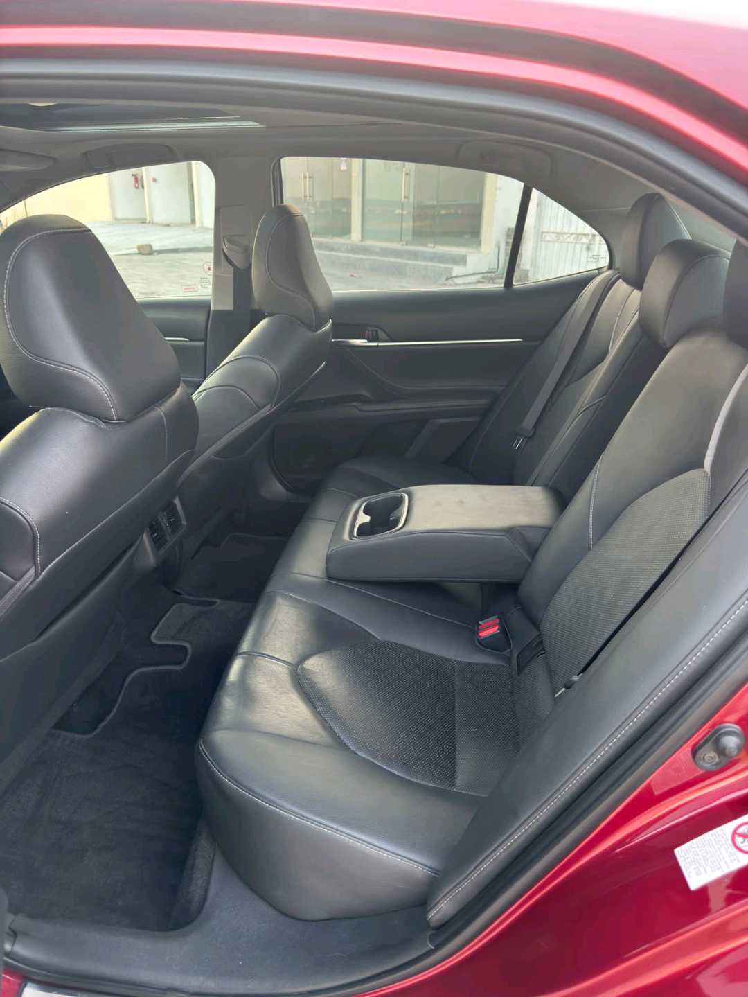 Car Image 2018 TOYOTA CAMRY XSE