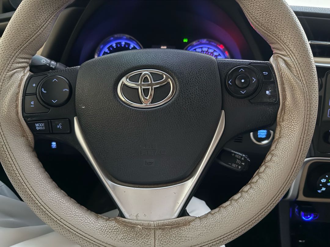 Car Image 2019 TOYOTA COROLLA GLI