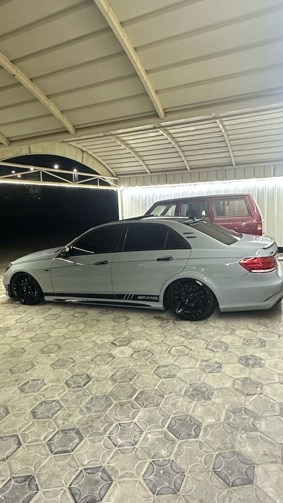 Car Image 2014 MERCEDES E Class 350