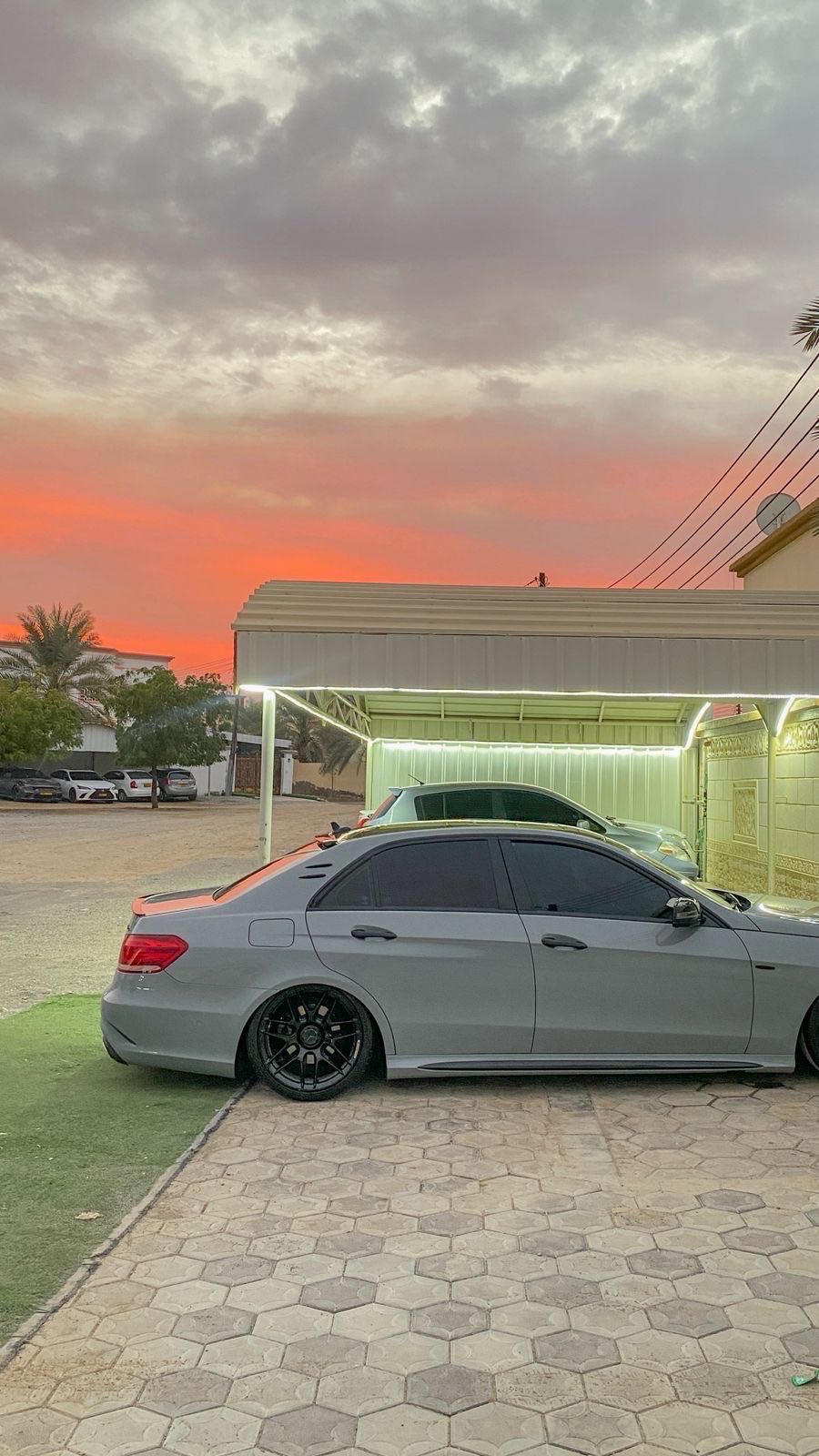 Car Image 2014 MERCEDES E Class 350