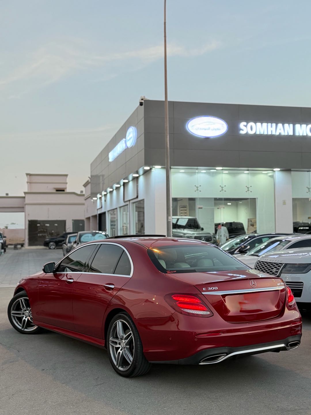 Car Image 2017 MERCEDES E Class 300