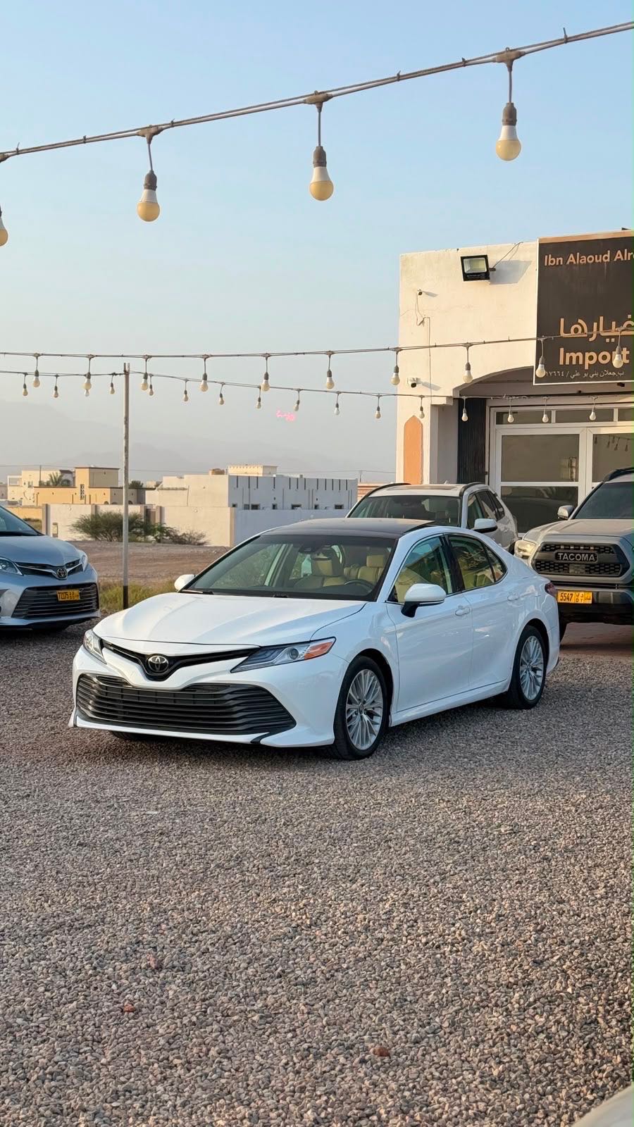 Car Image 2019 TOYOTA CAMRY XLE
