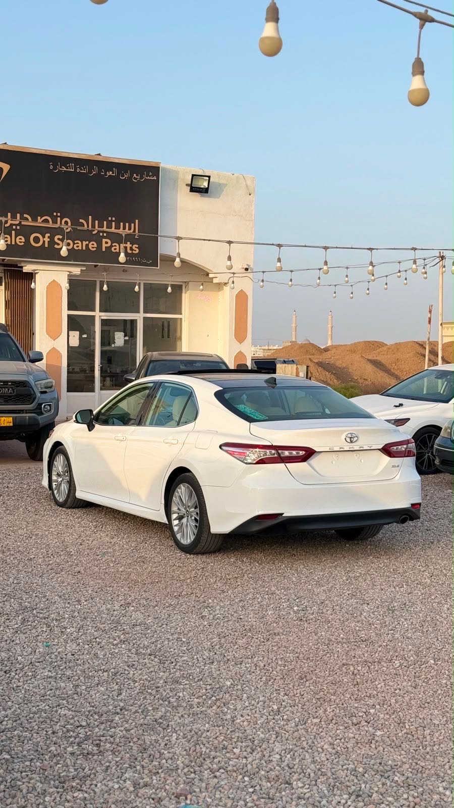 Car Image 2019 TOYOTA CAMRY XLE