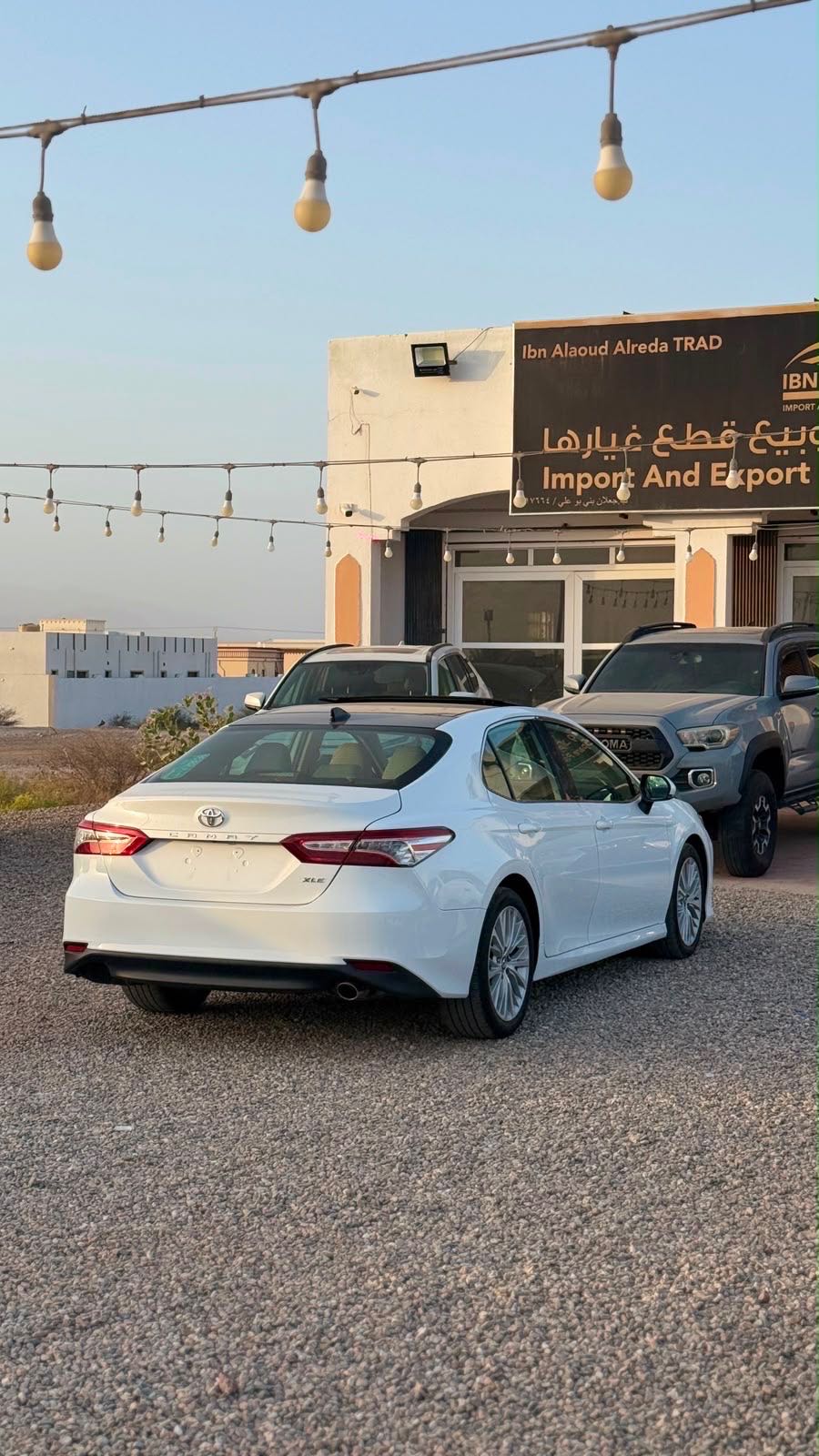 Car Image 2019 TOYOTA CAMRY XLE