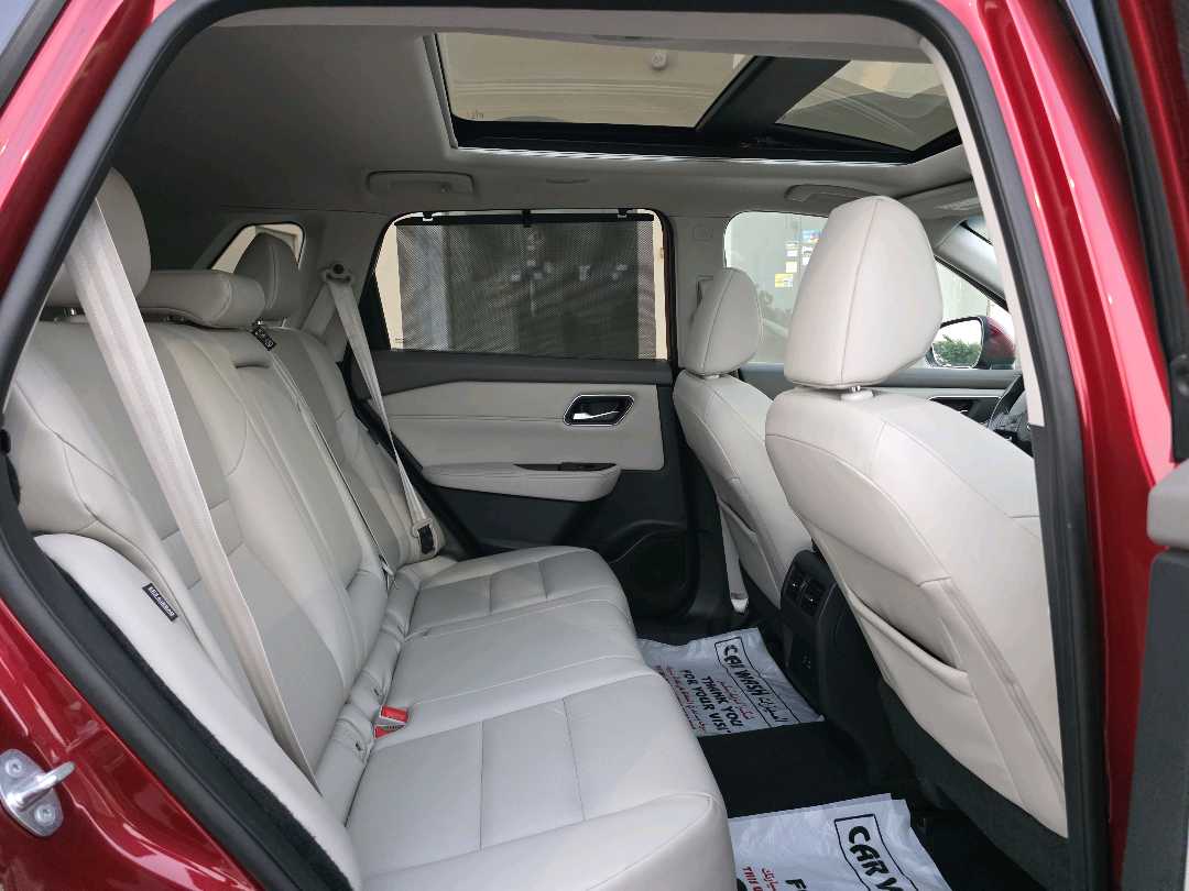 Car Image 2021 NISSAN ROGUE SV