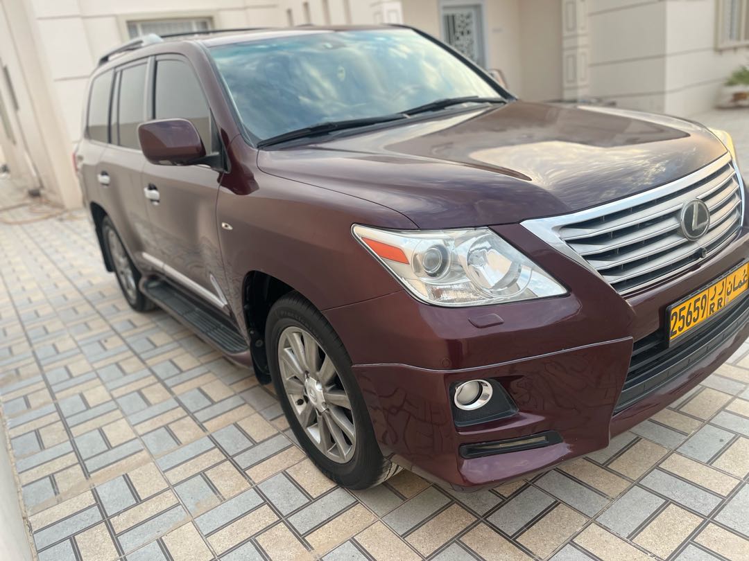 Car Image 2008 LEXUS LX 570