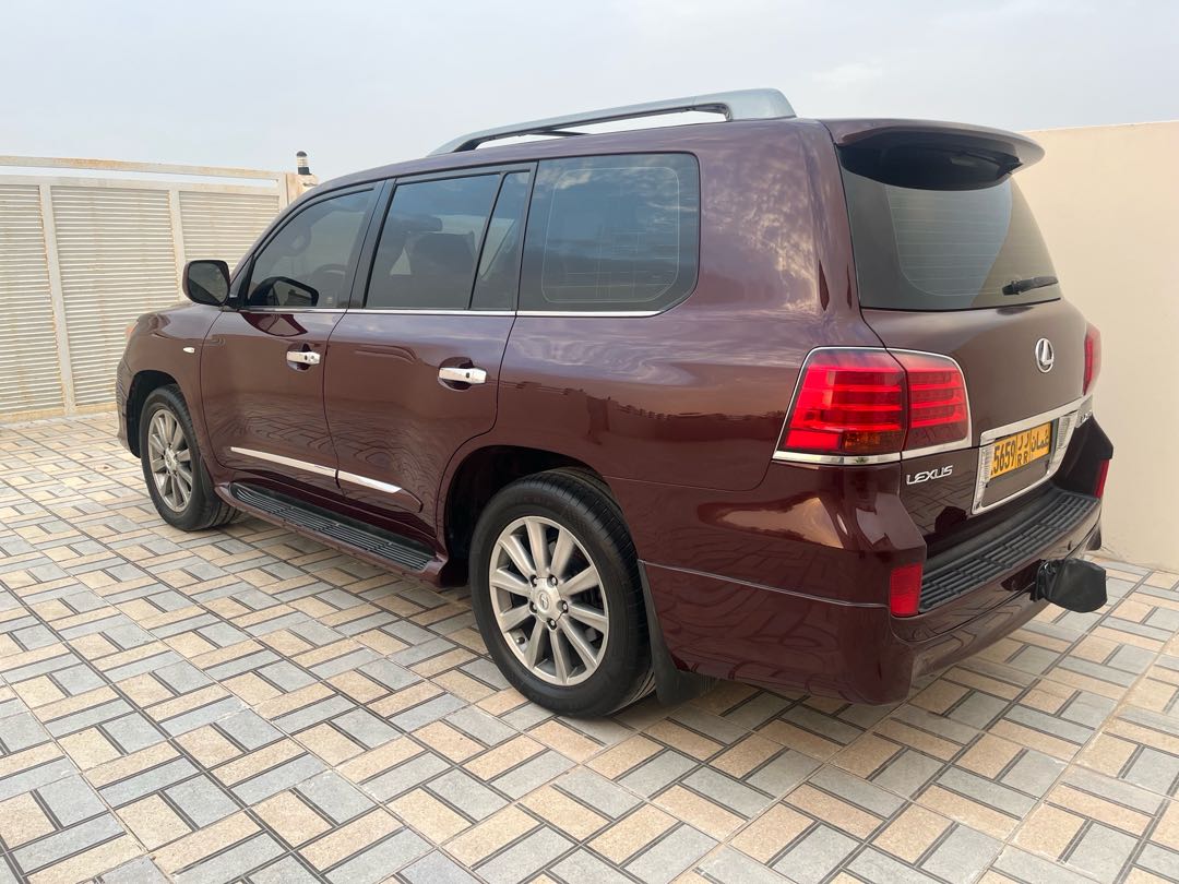 Car Image 2008 LEXUS LX 570
