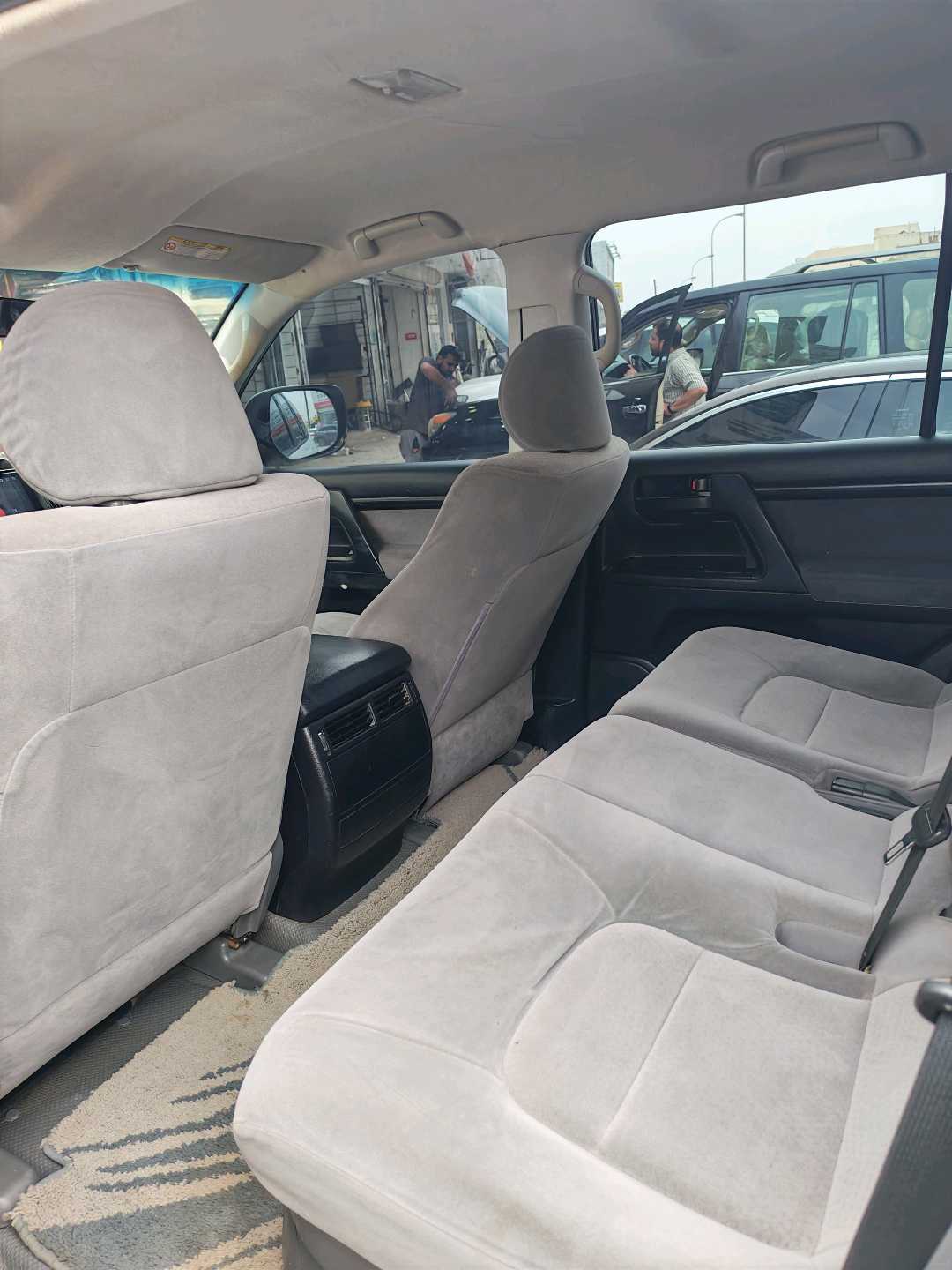 Car Image 2012 TOYOTA LAND CRUISER GX.R
