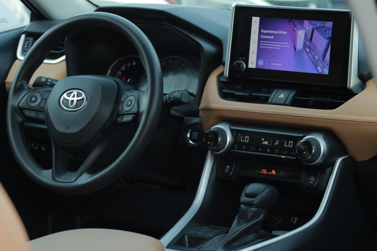 Car Image 2024 TOYOTA RAV4 XLE