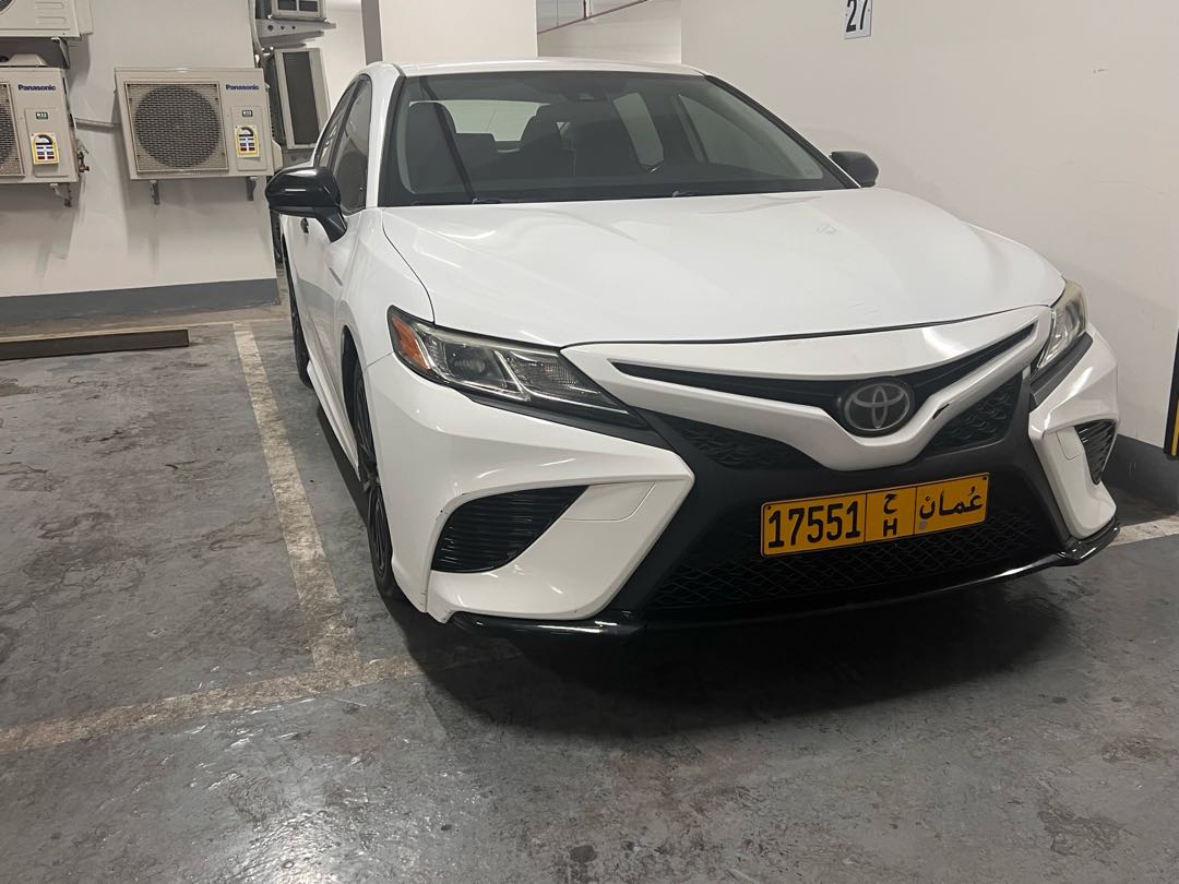 Car Image 2019 TOYOTA CAMRY SE