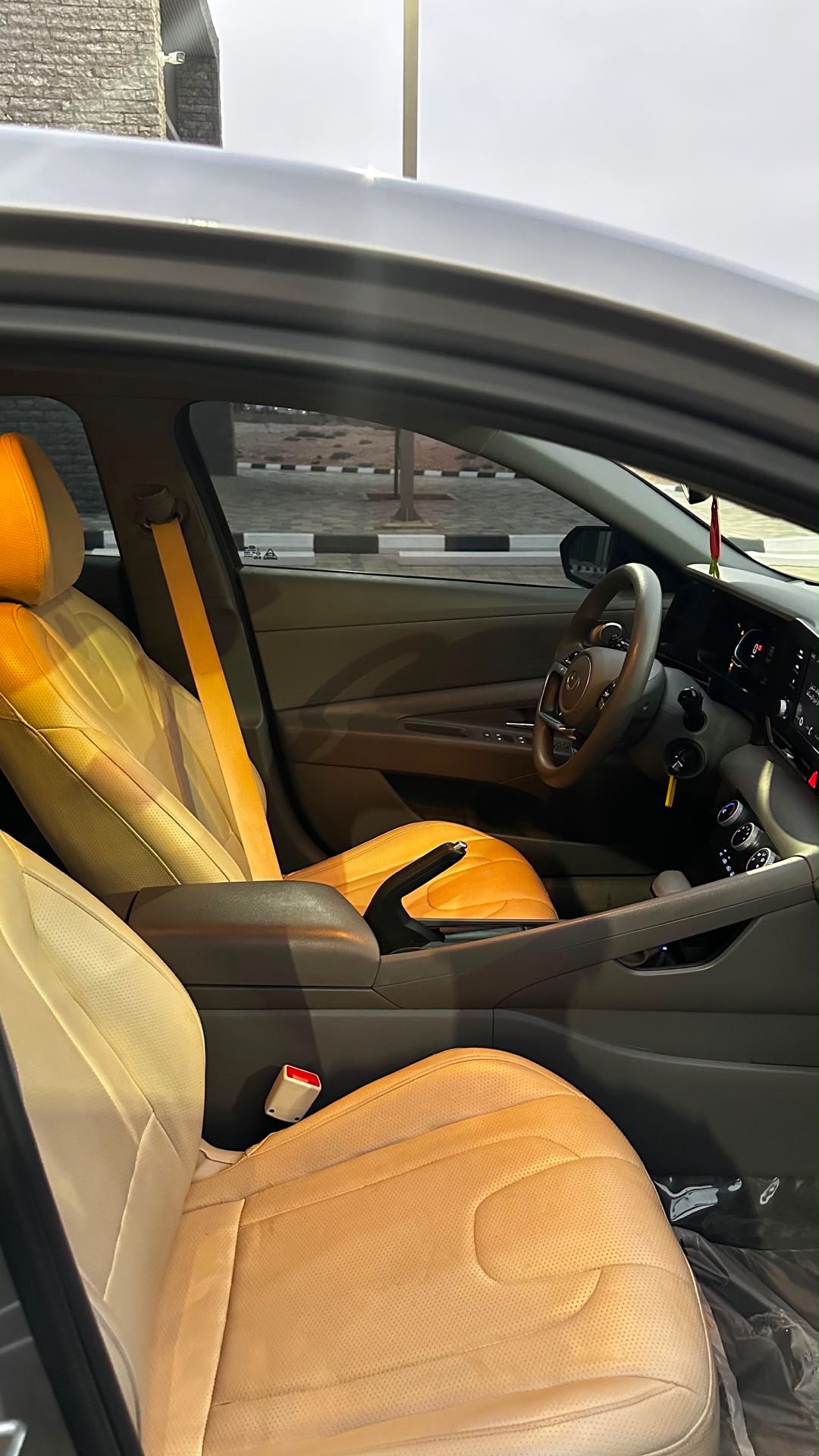 HYUNDAI ELANTRA 2025