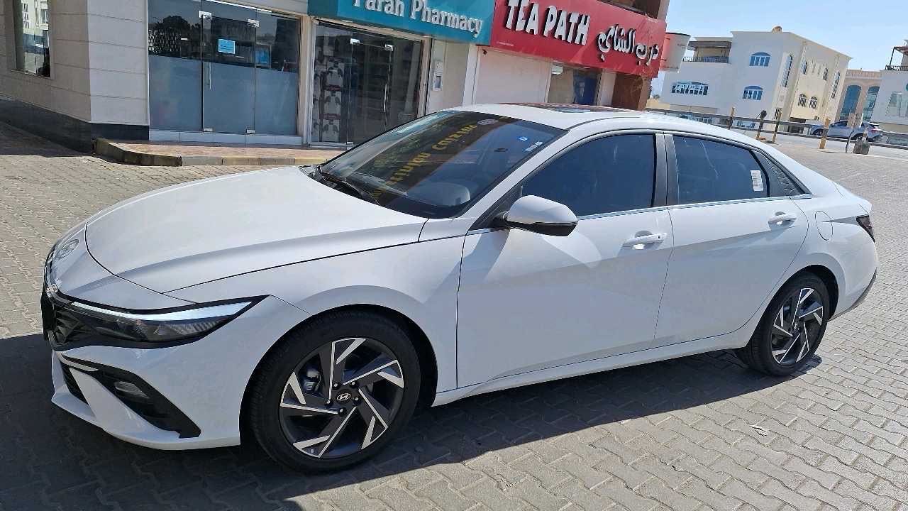 HYUNDAI ELANTRA 2026