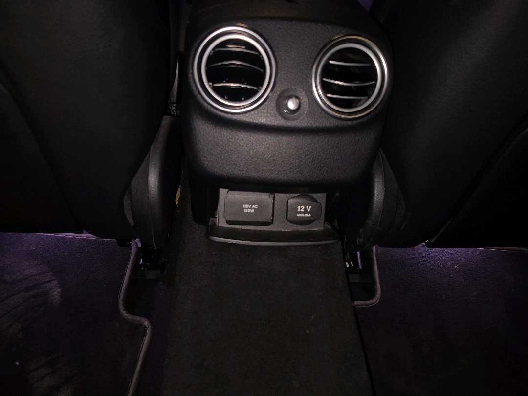 Car Image 2018 MERCEDES E Class 300