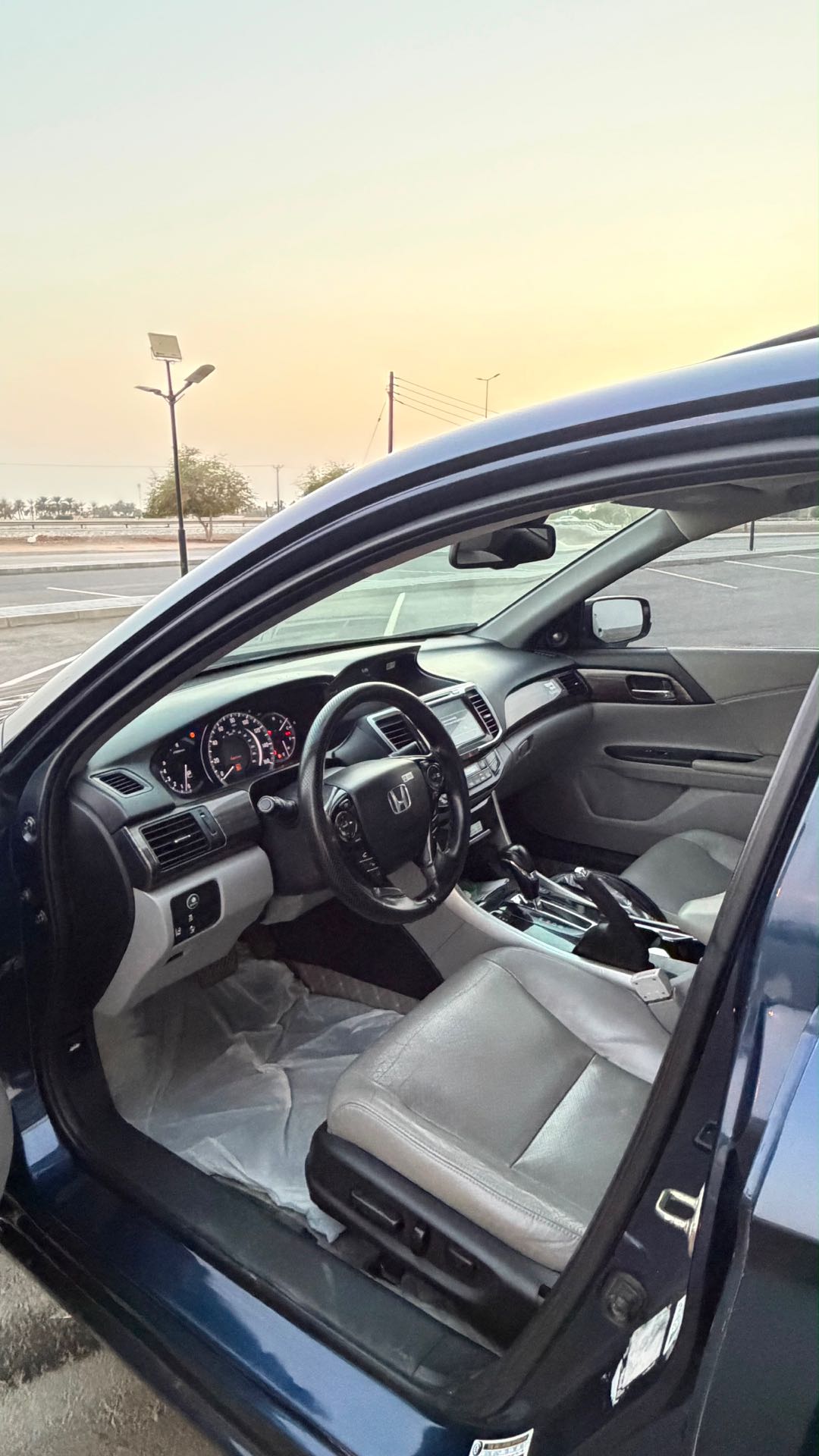 Car Image 2017 HONDA ACCORD EXL