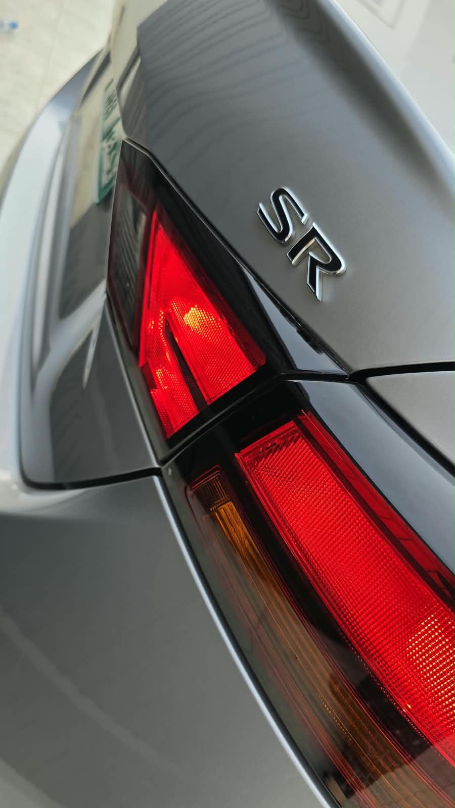 Car Image 2020 NISSAN ALTIMA SR