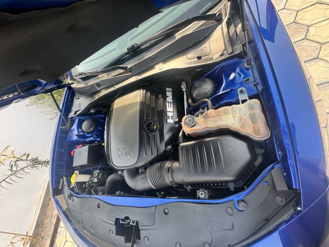 Car Image 2019 DODGE CHARGER R/T