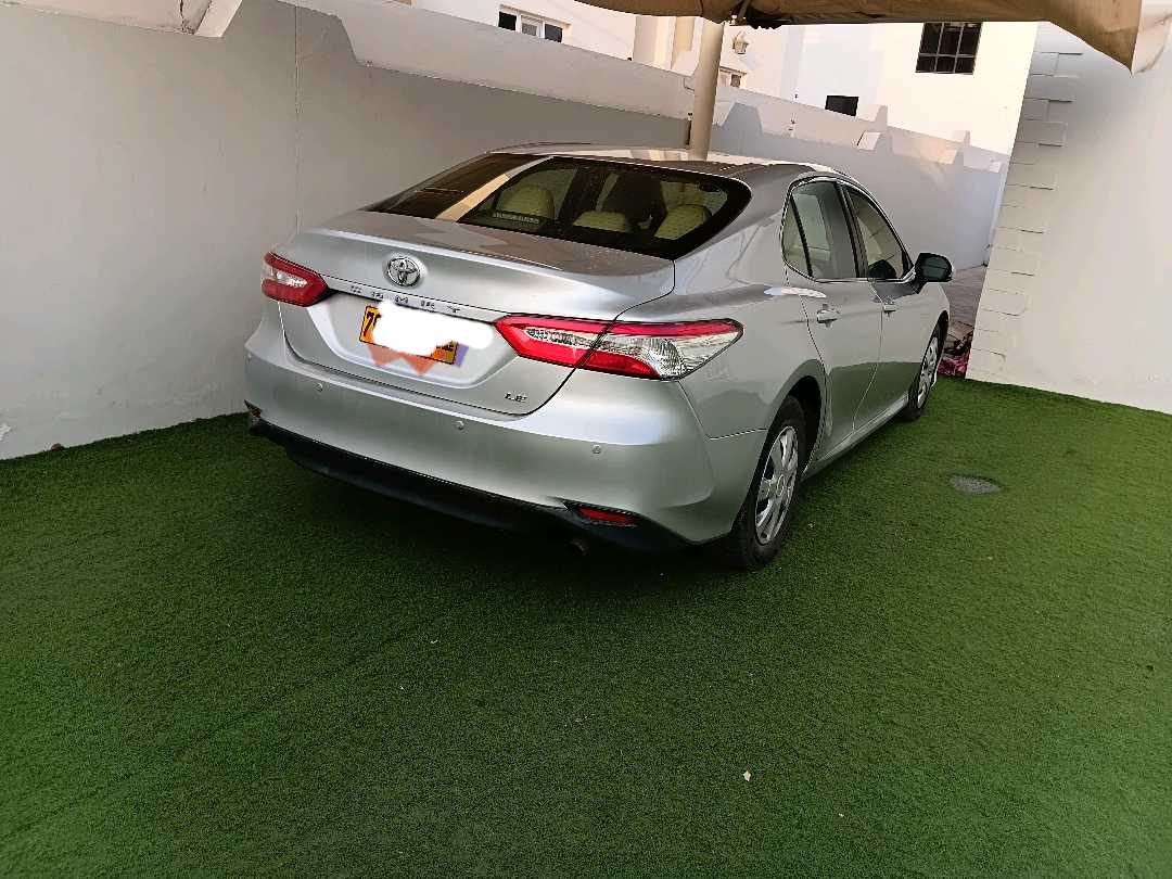 Car Image 2018 TOYOTA CAMRY LE