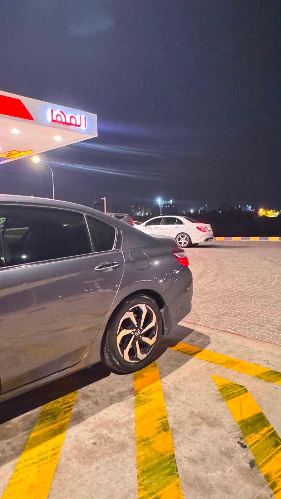 Car Image 2017 HONDA ACCORD EXL