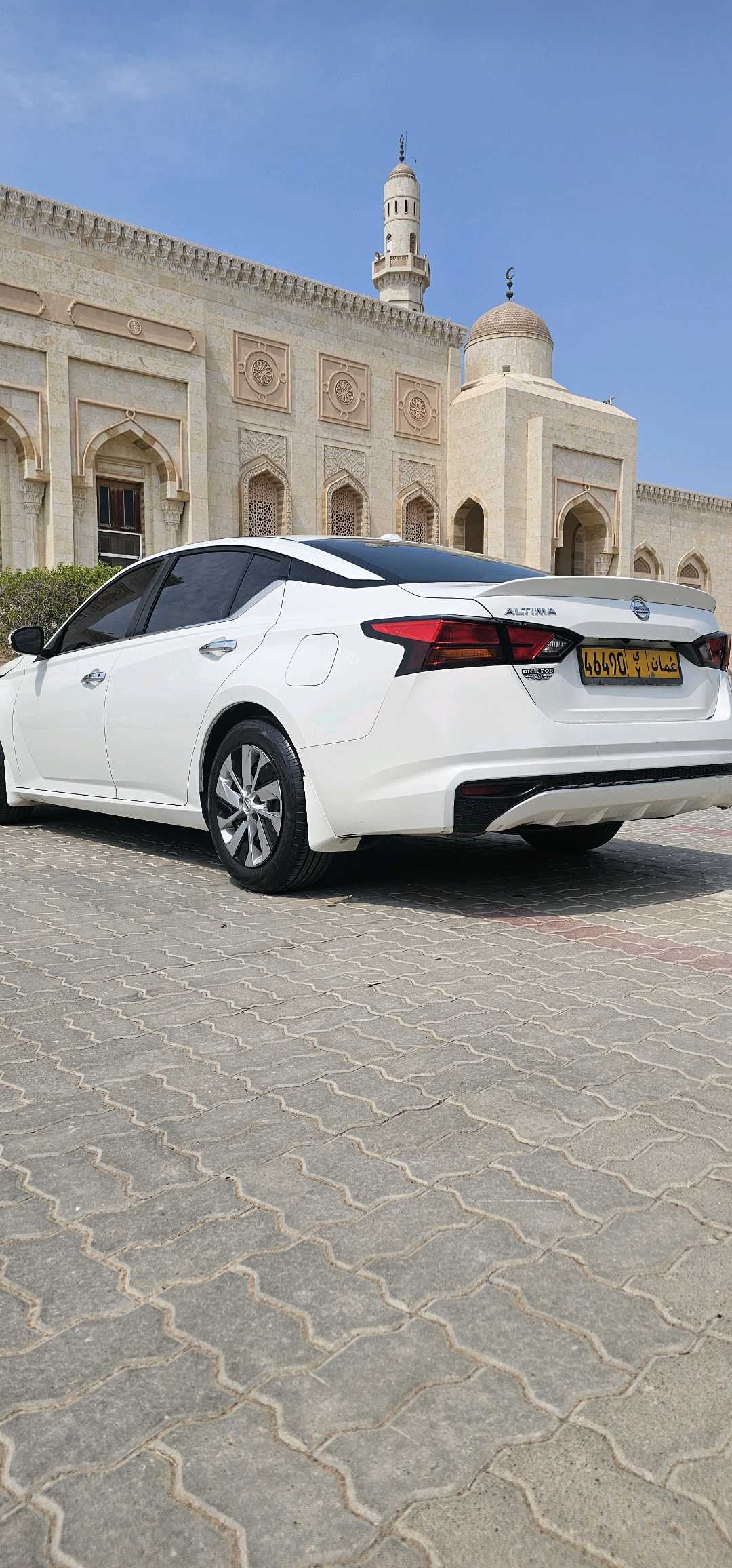 Car Image 2019 NISSAN ALTIMA S