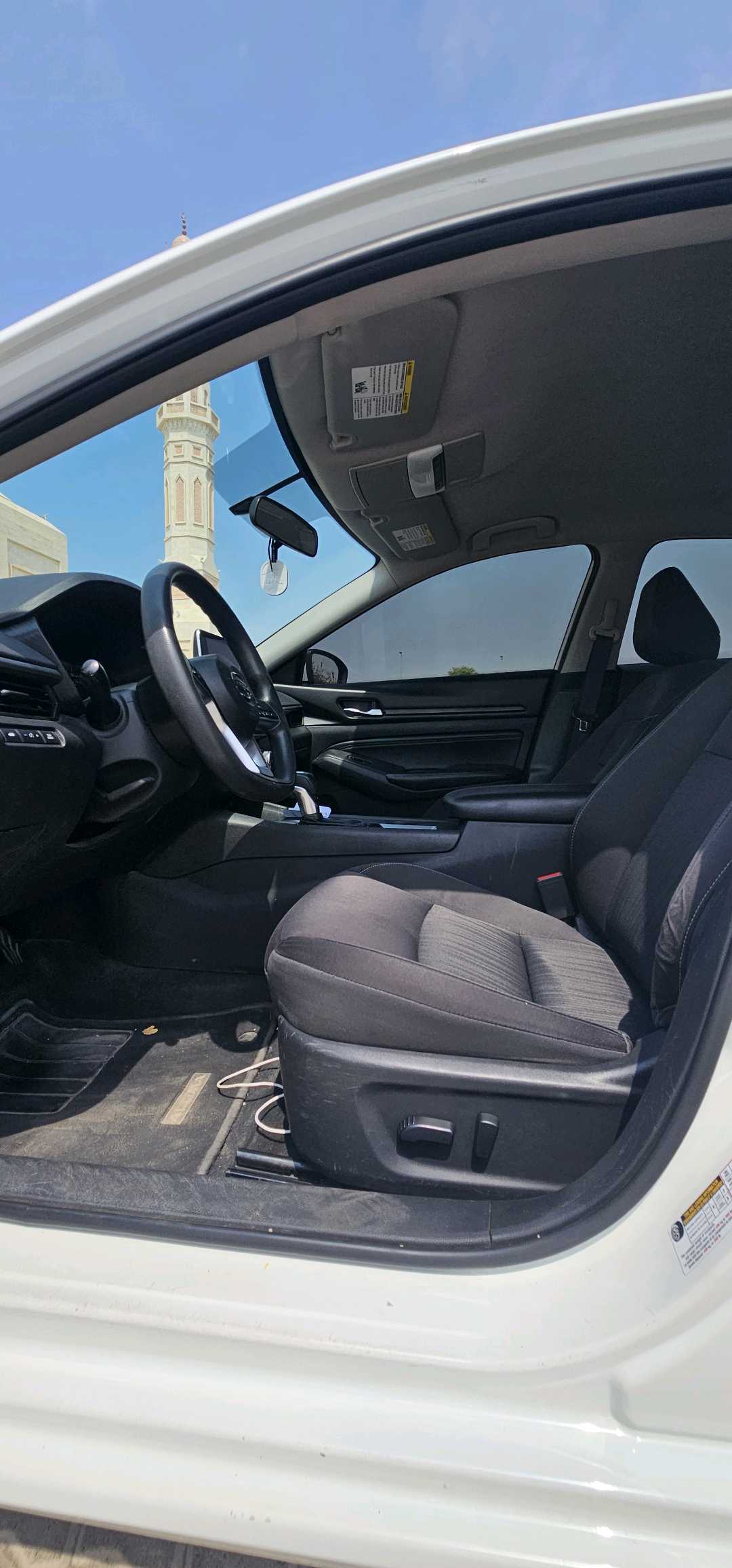 Car Image 2019 NISSAN ALTIMA S