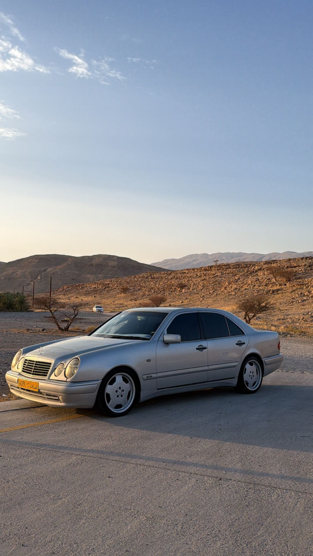 Car Image 1997 MERCEDES E Class 420