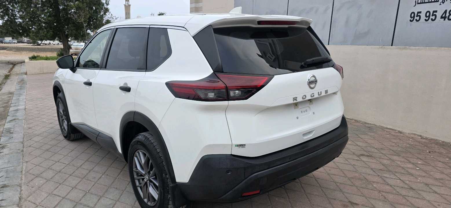 Car Image 2021 NISSAN ROGUE S