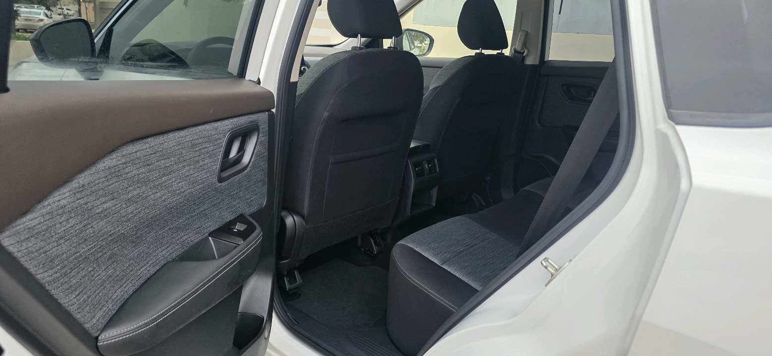 Car Image 2021 NISSAN ROGUE S