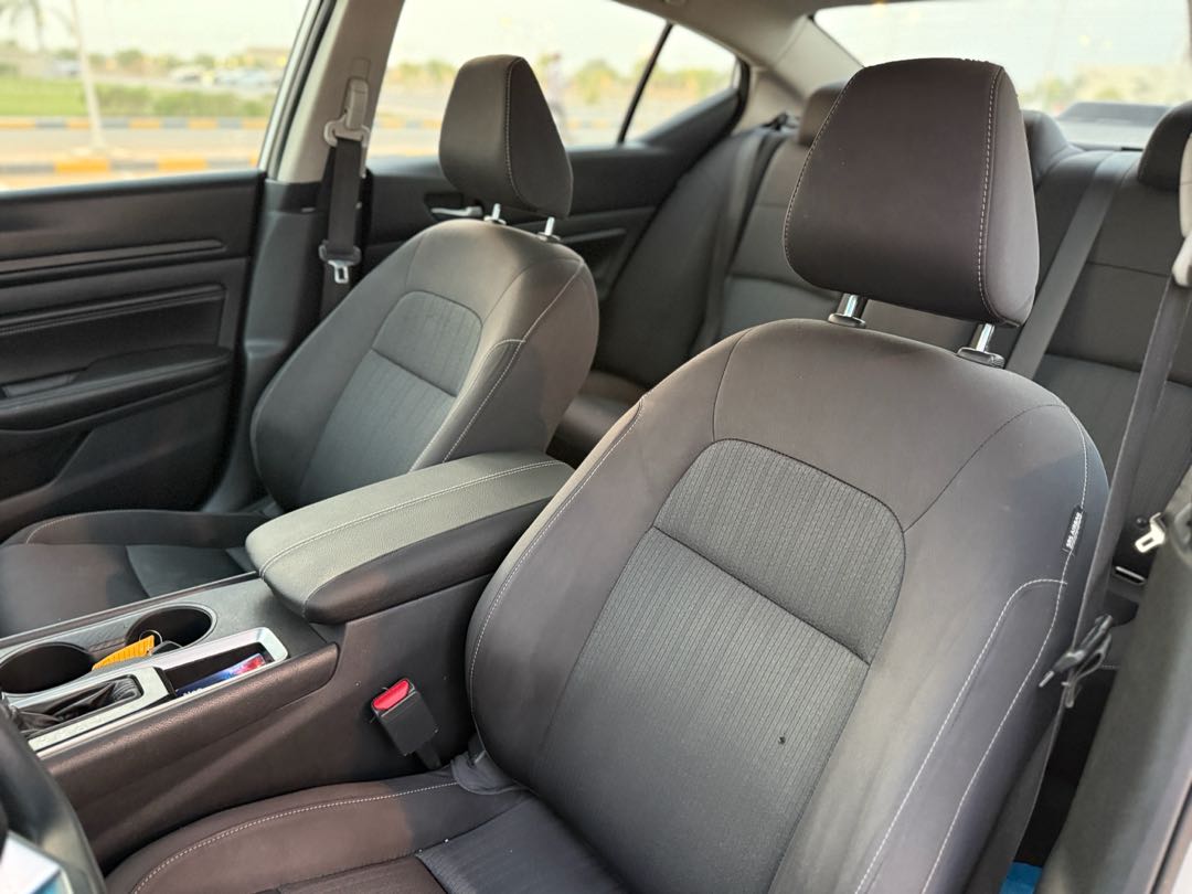 Car Image 2019 NISSAN ALTIMA S
