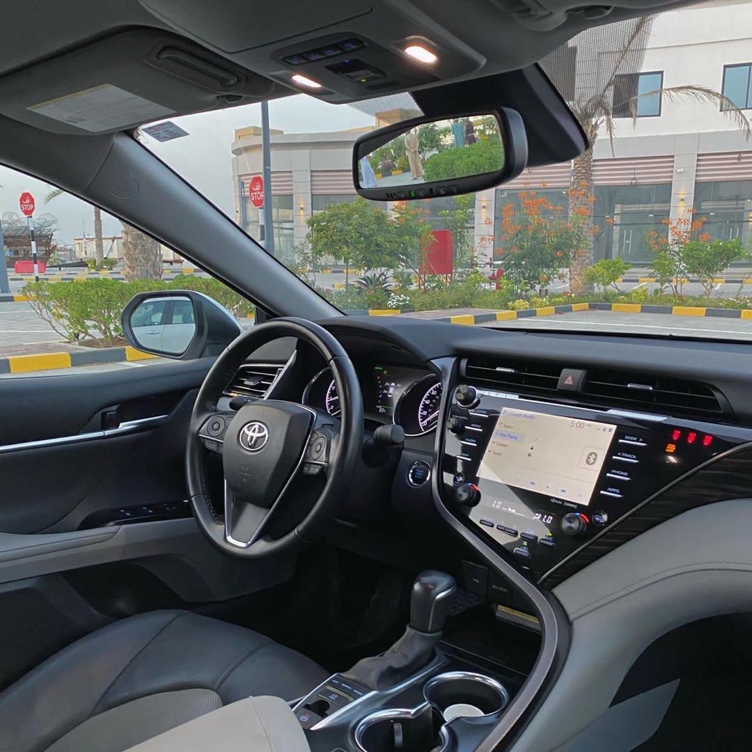 Car Image 2020 TOYOTA CAMRY XLE