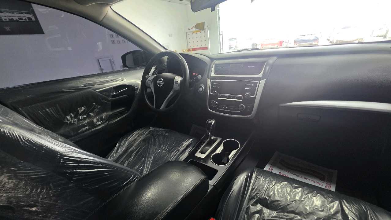 Car Image 2018 NISSAN ALTIMA SV
