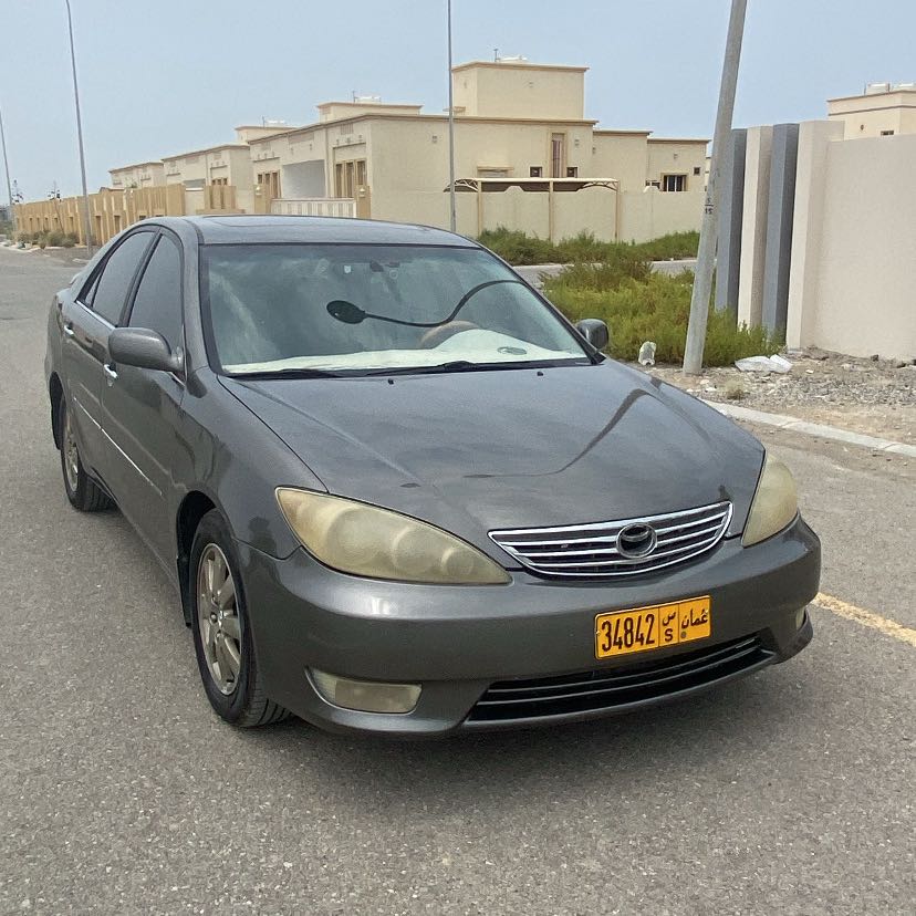 Car Image 2003 TOYOTA CAMRY GLE