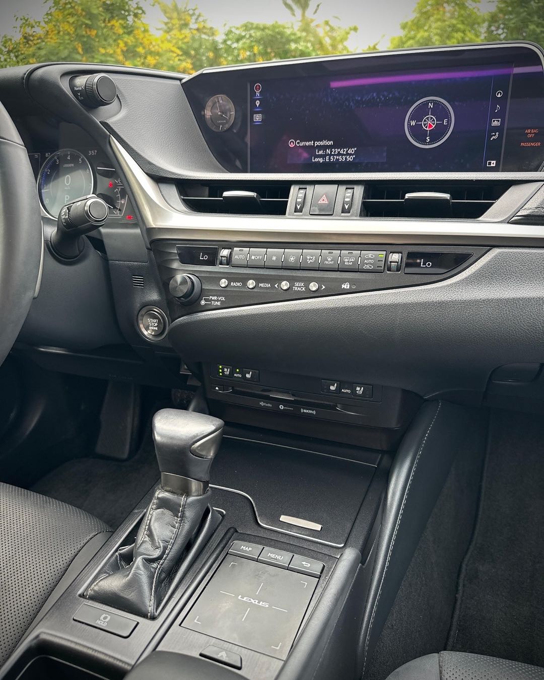 Car Image 2019 LEXUS ES 350
