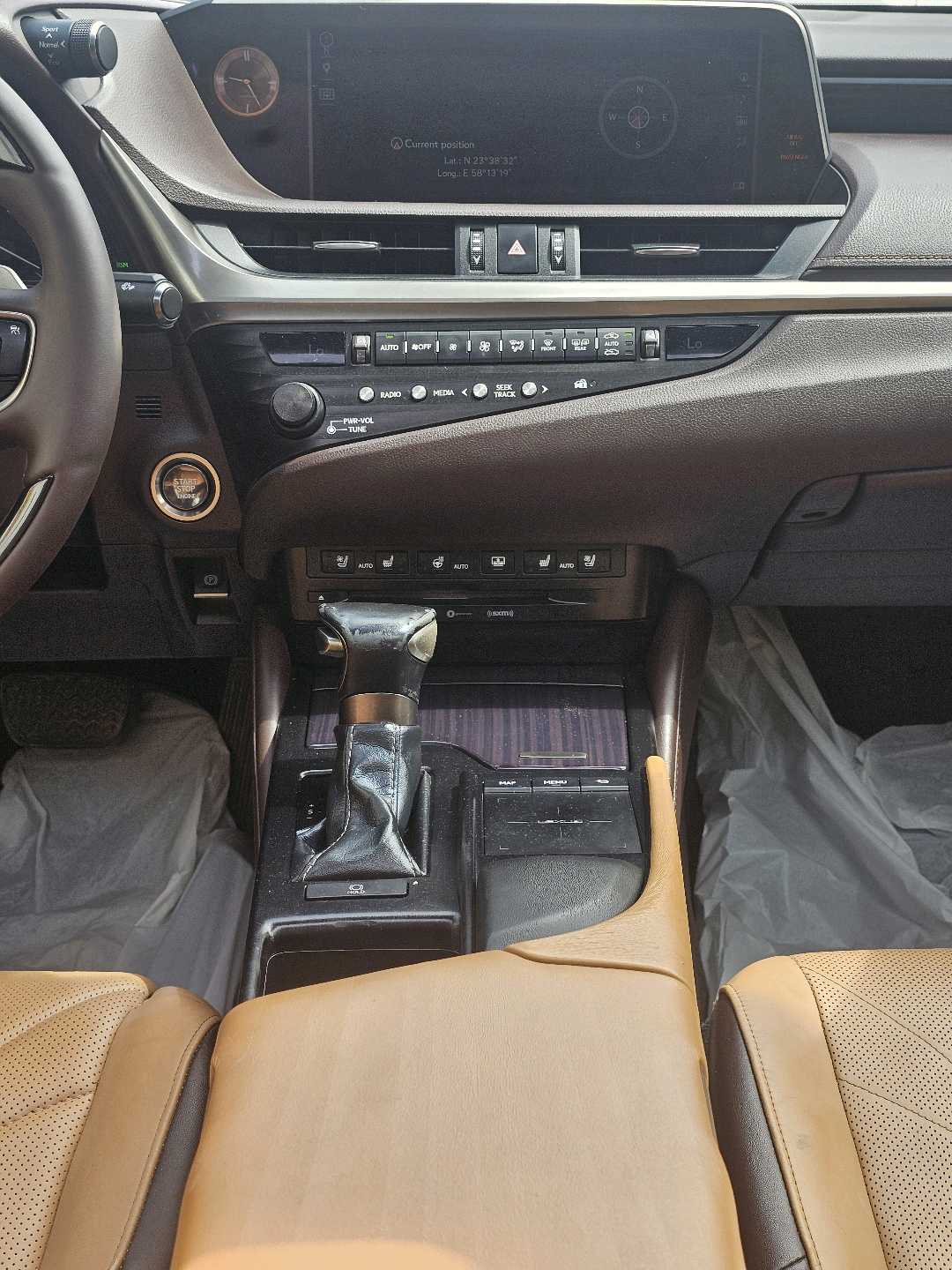 Car Image 2019 LEXUS ES 350
