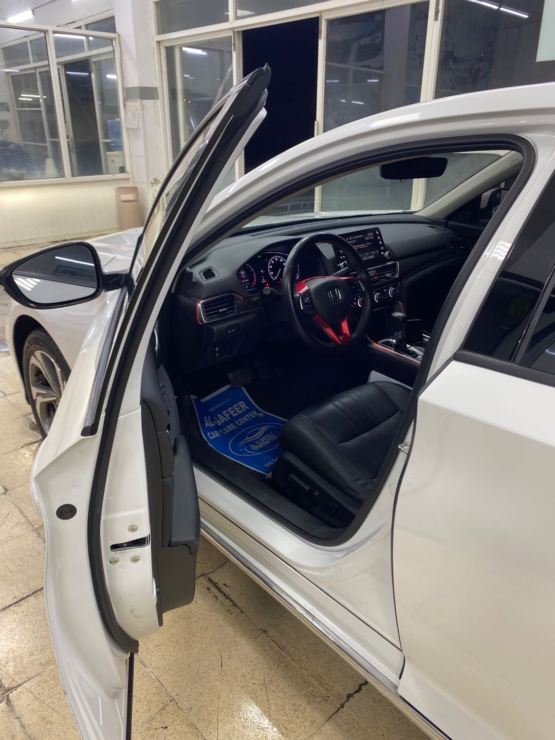 Car Image 2019 HONDA ACCORD EXL