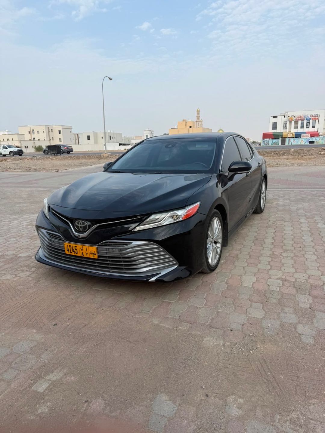 Car Image 2018 TOYOTA CAMRY XLE
