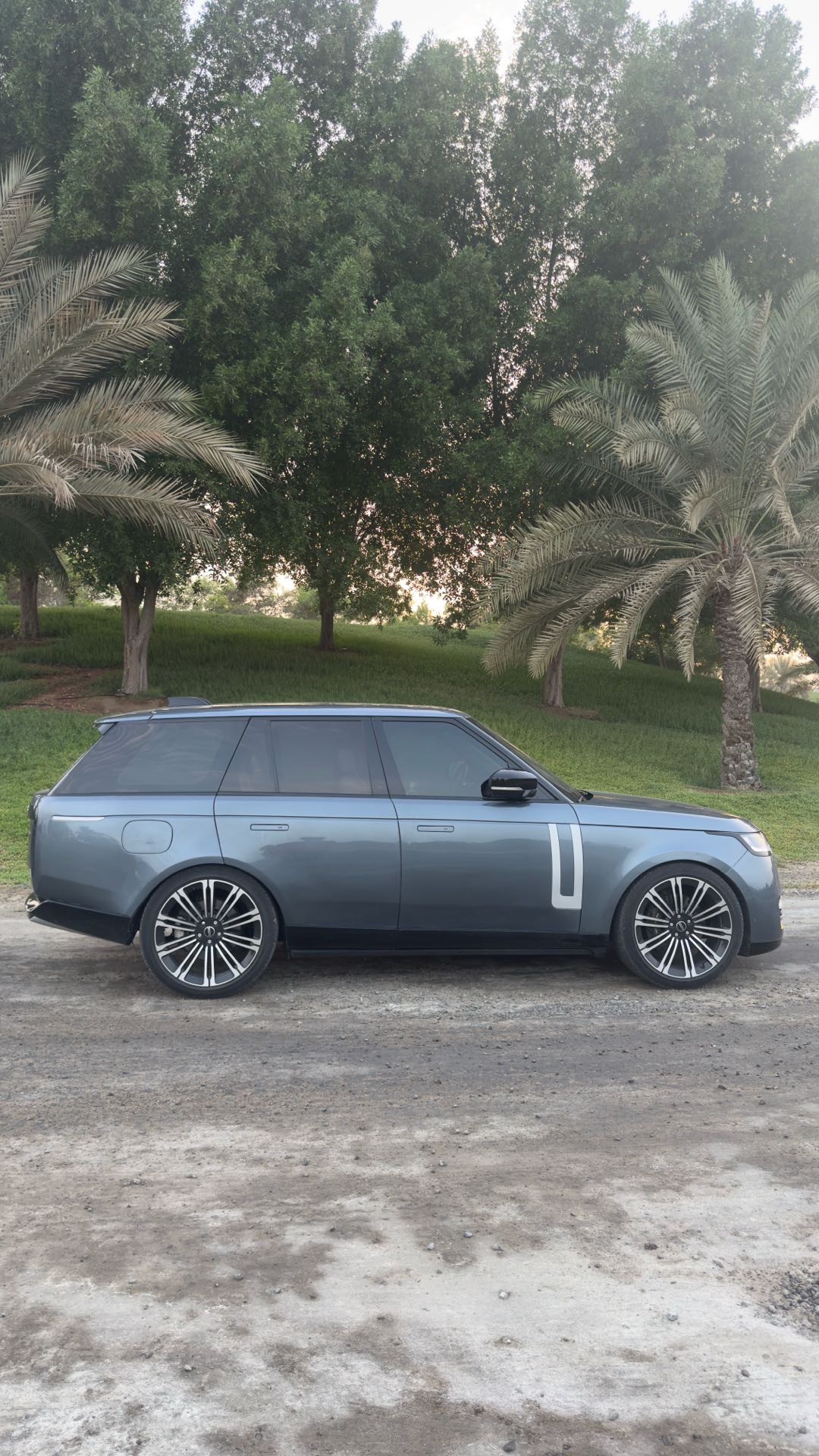 Car Image 2018 LAND ROVER VOGUE 