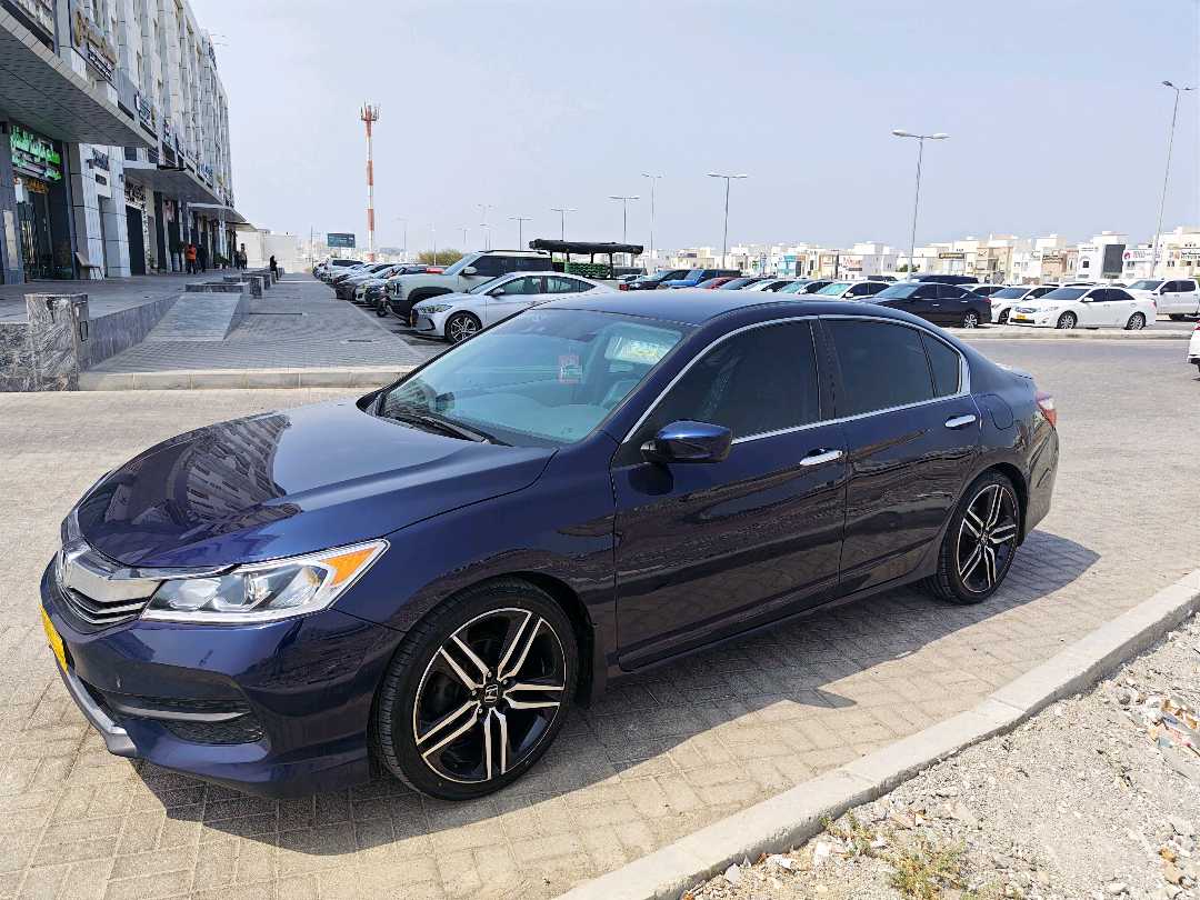 Car Image 2017 HONDA ACCORD SPORT