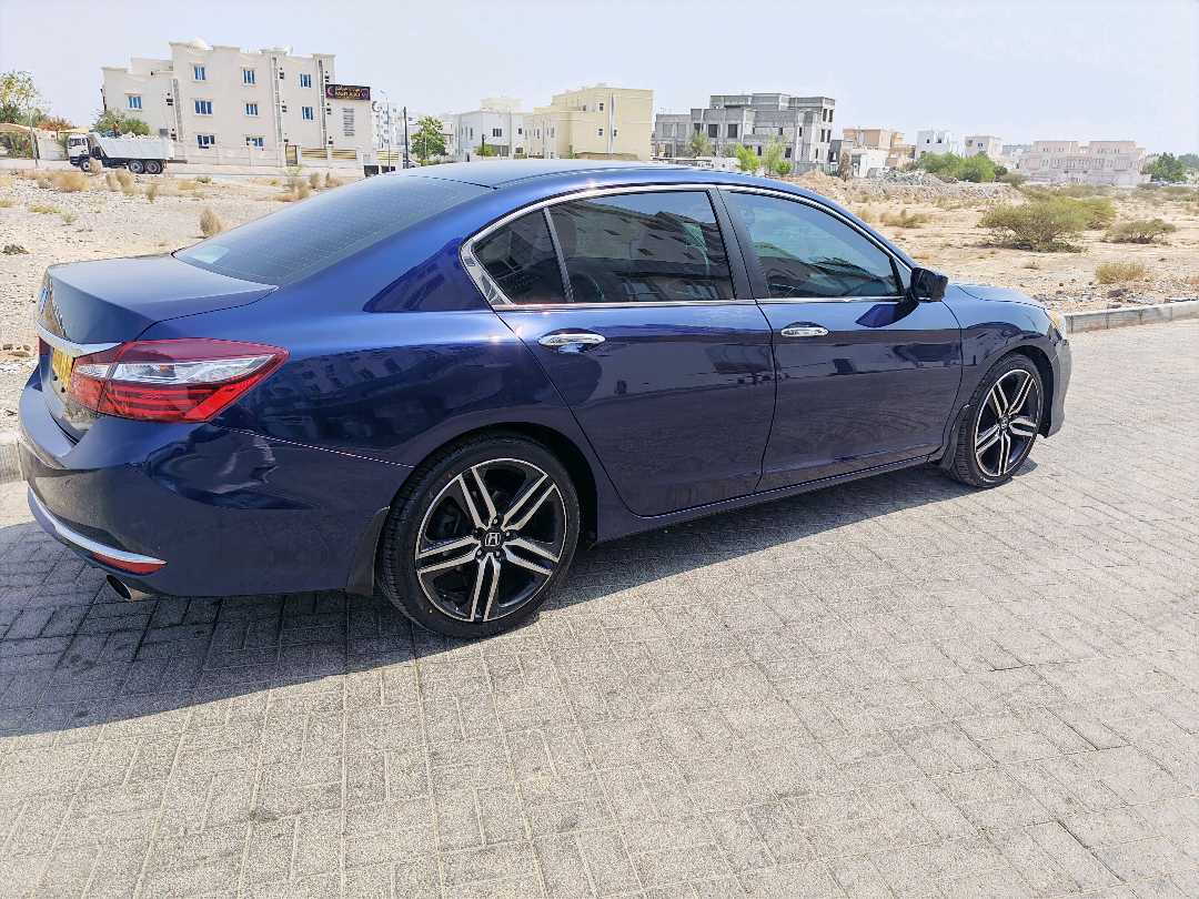 Car Image 2017 HONDA ACCORD SPORT