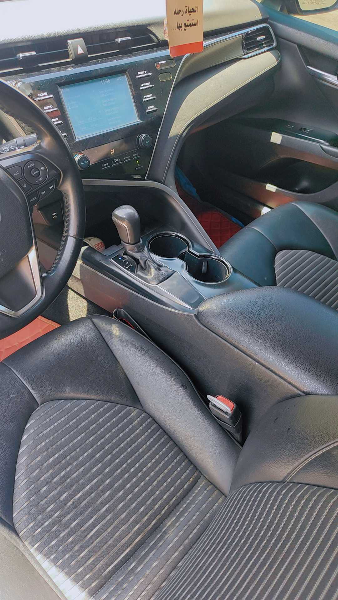 Car Image 2018 TOYOTA CAMRY SE