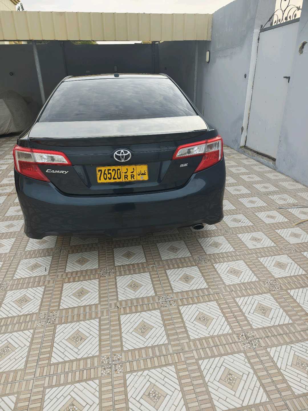 Car Image 2014 TOYOTA CAMRY SE