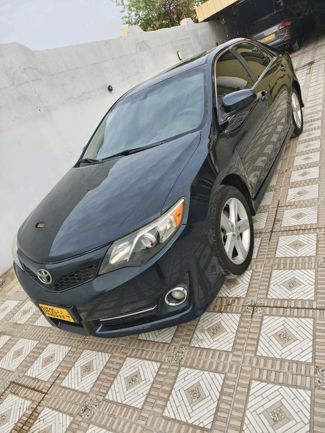 Car Image 2014 TOYOTA CAMRY SE