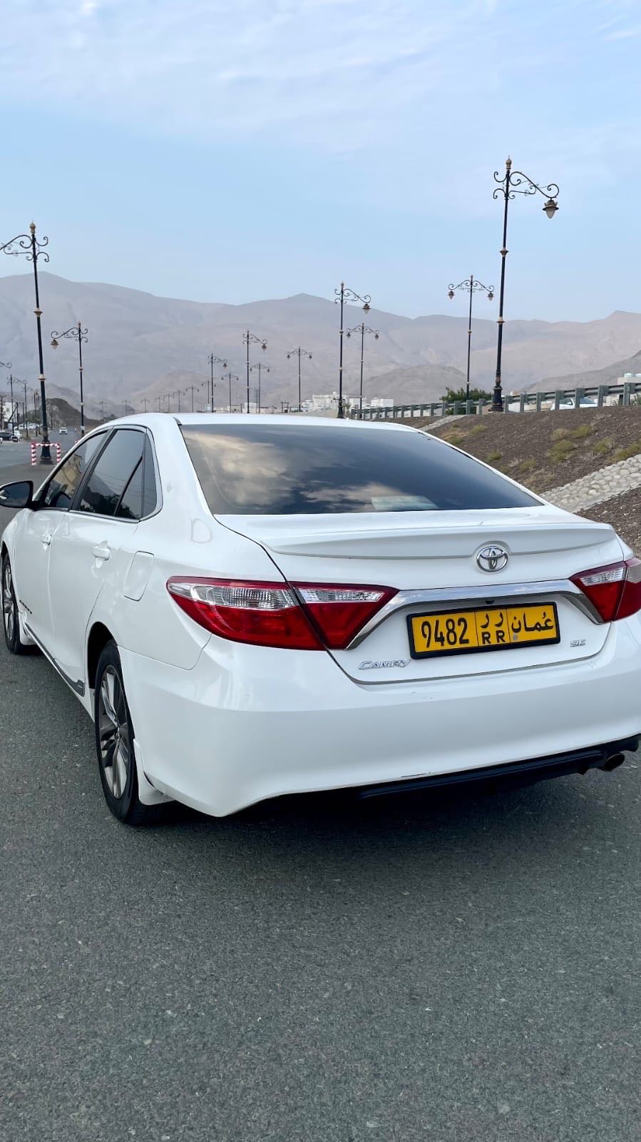 Car Image 2017 TOYOTA CAMRY SE