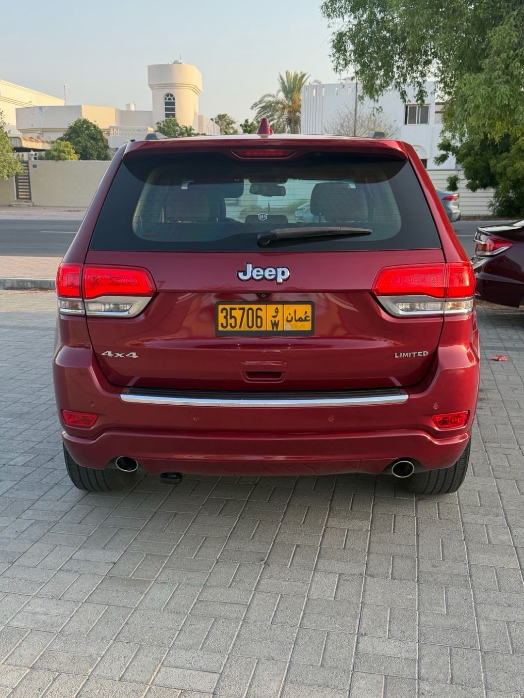 Car Image 2015 JEEP GRAND CHEROKEE LIMITED