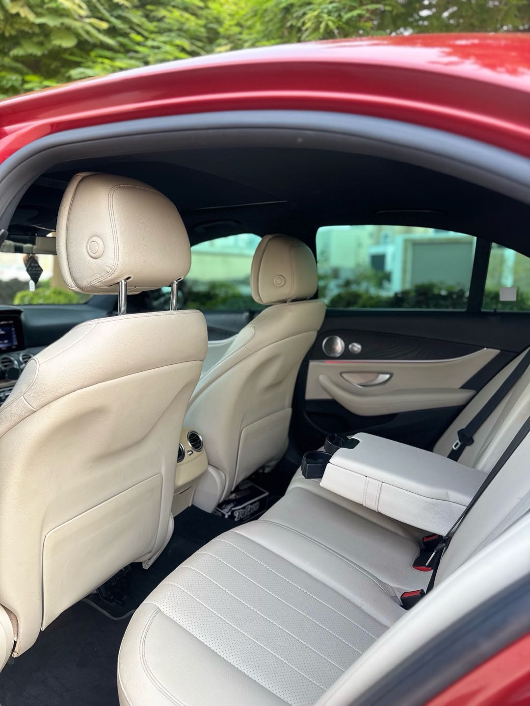 Car Image 2017 MERCEDES E Class 300