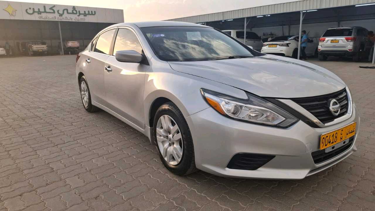 Car Image 2018 NISSAN ALTIMA S