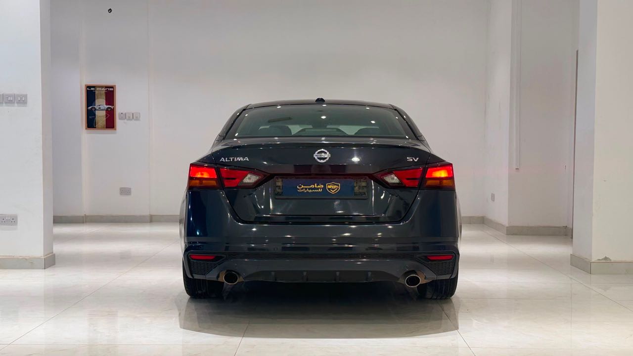 Car Image 2019 NISSAN ALTIMA SV