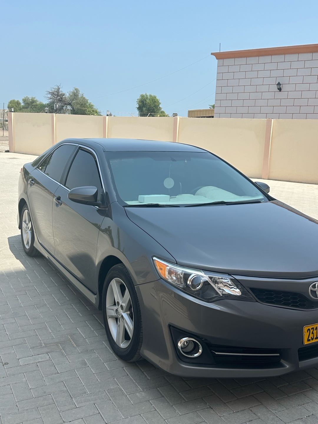 Car Image 2013 TOYOTA CAMRY SE