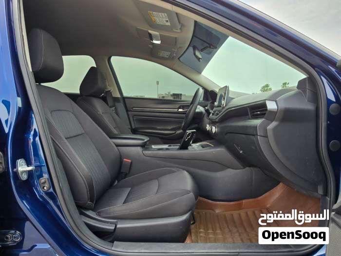 Car Image 2019 NISSAN ALTIMA S