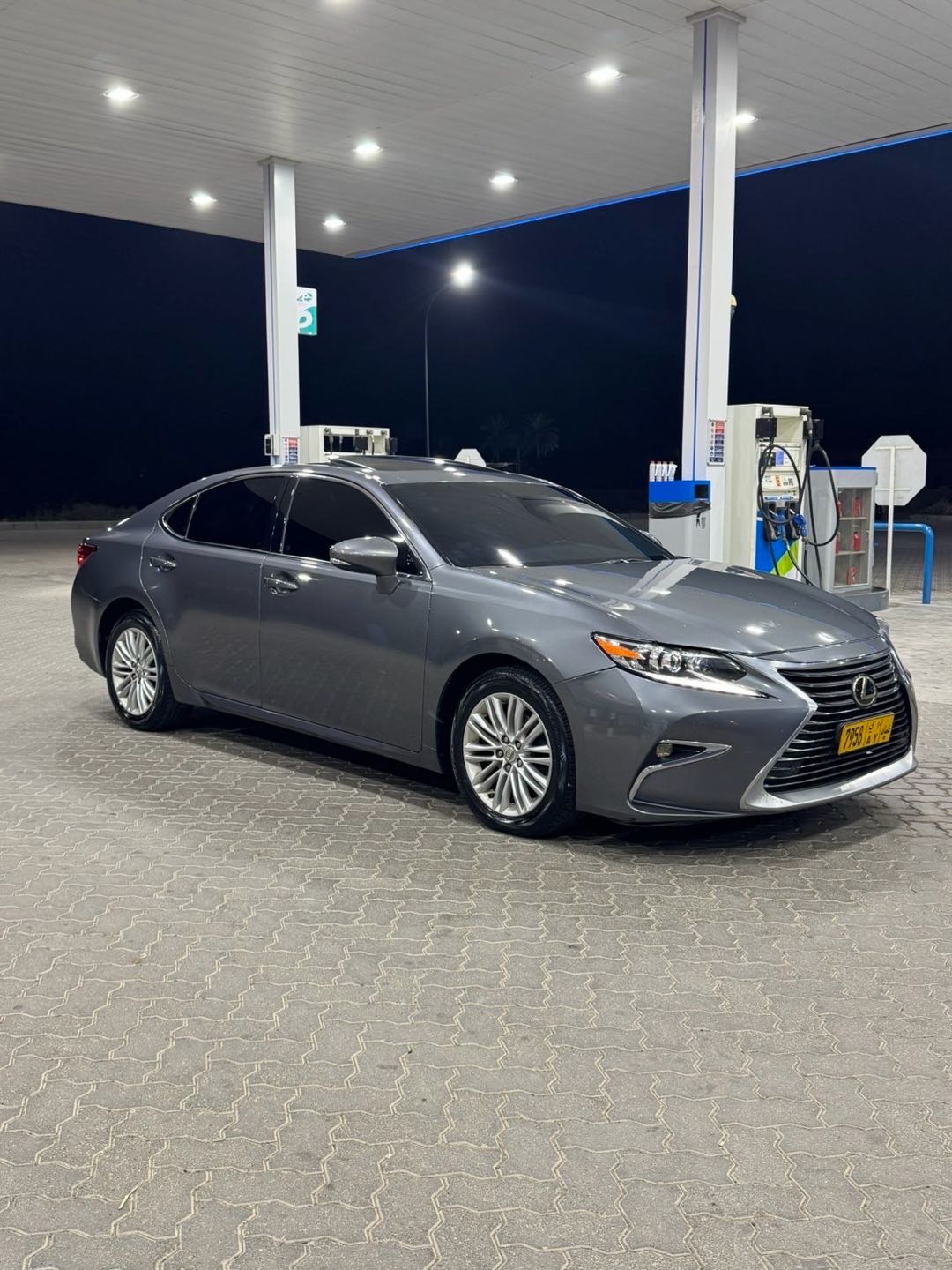 Car Image 2016 LEXUS ES 350