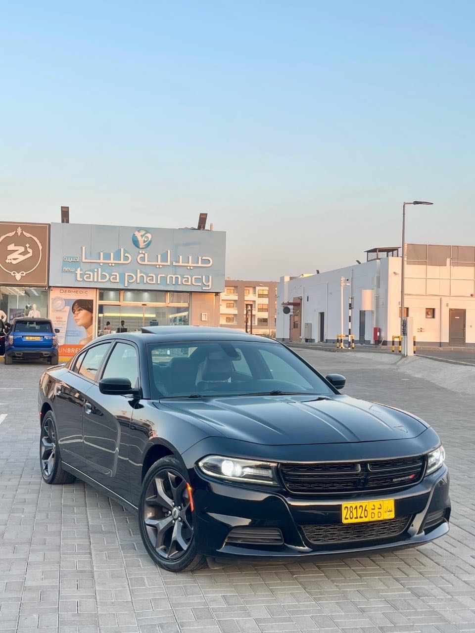 Car Image 2019 DODGE CHARGER SXT